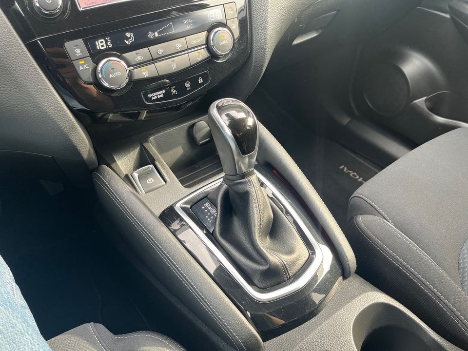 Nissan Qashqai 1,3 Dig-T 160 N-Connecta DCT 5d