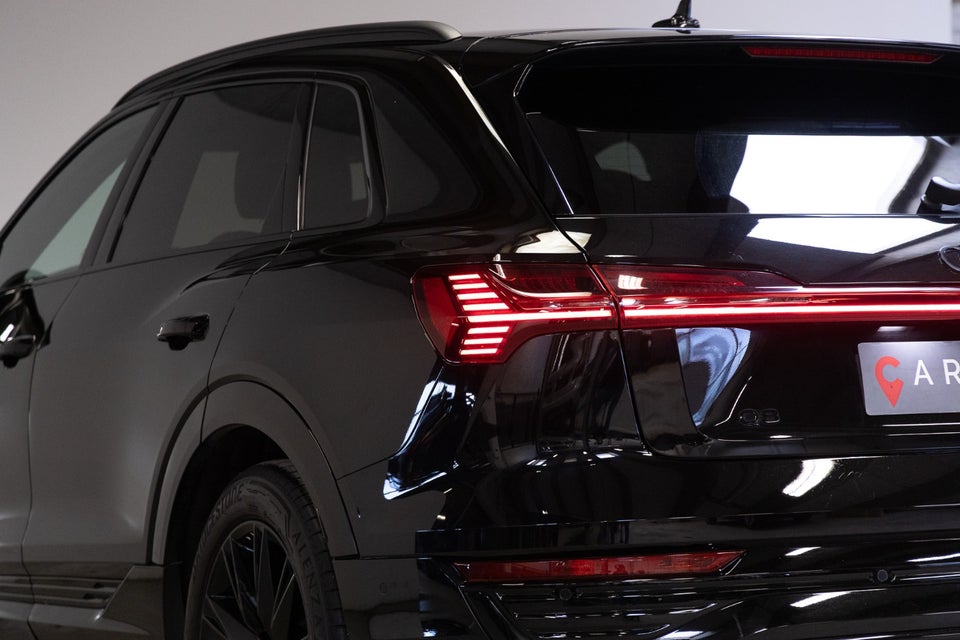Audi Q8 e-tron 50 Advanced quattro 5d