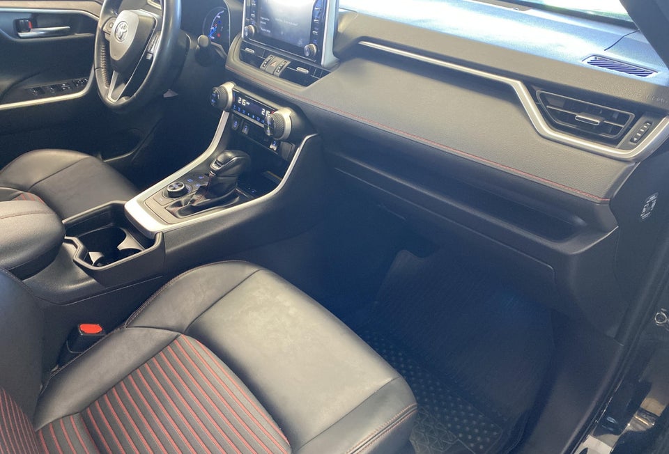 Toyota RAV4 2,5 Plug-in Hybrid H3 Business Comfort AWD-i 5d