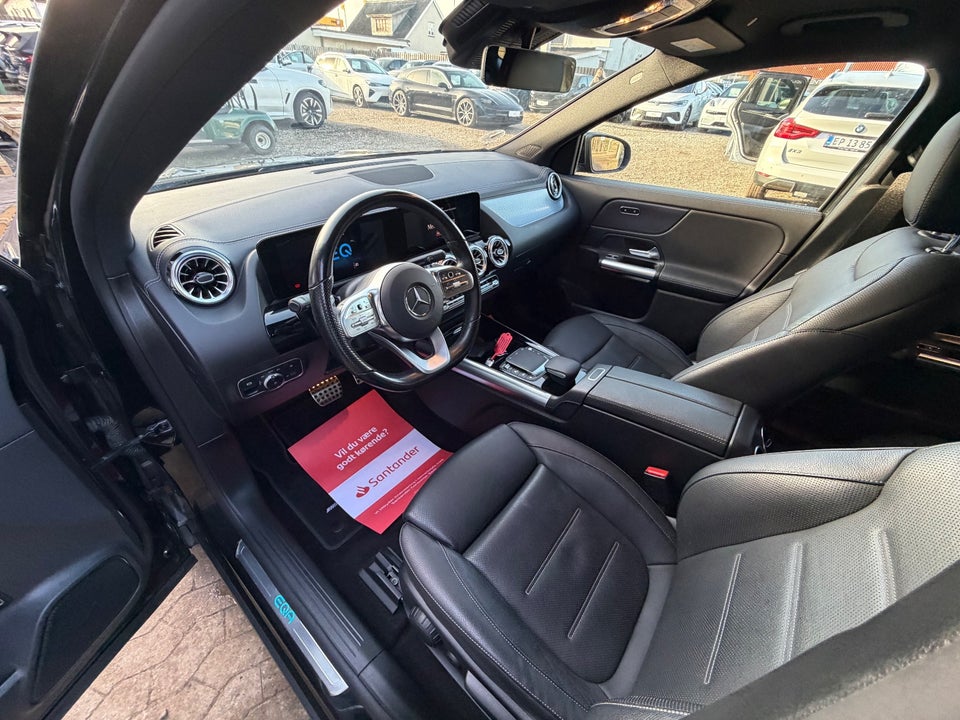 Mercedes EQA300 AMG Line 4Matic 5d