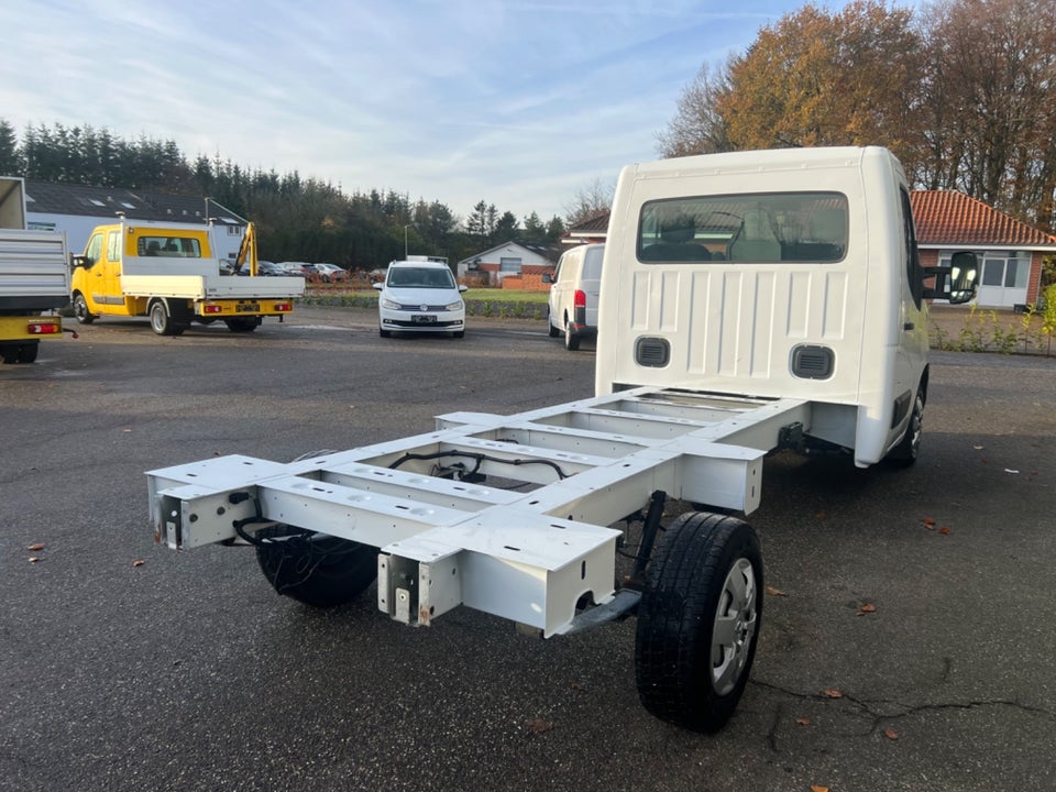 Renault Master IV T35 2,3 dCi 150 L3 Chassis