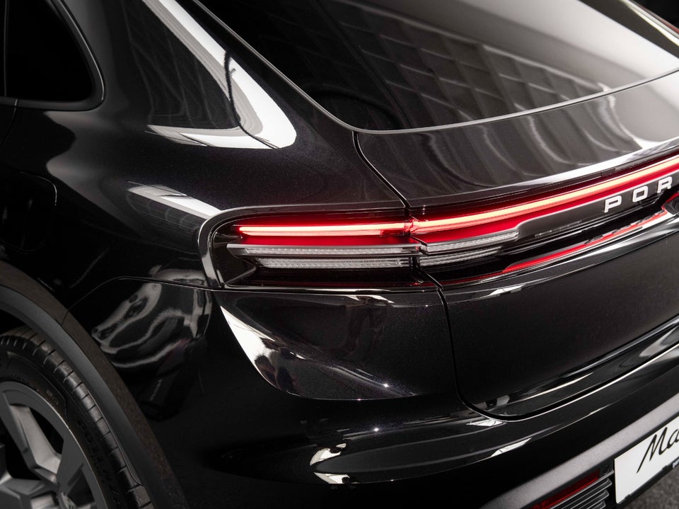 Porsche Macan 5d