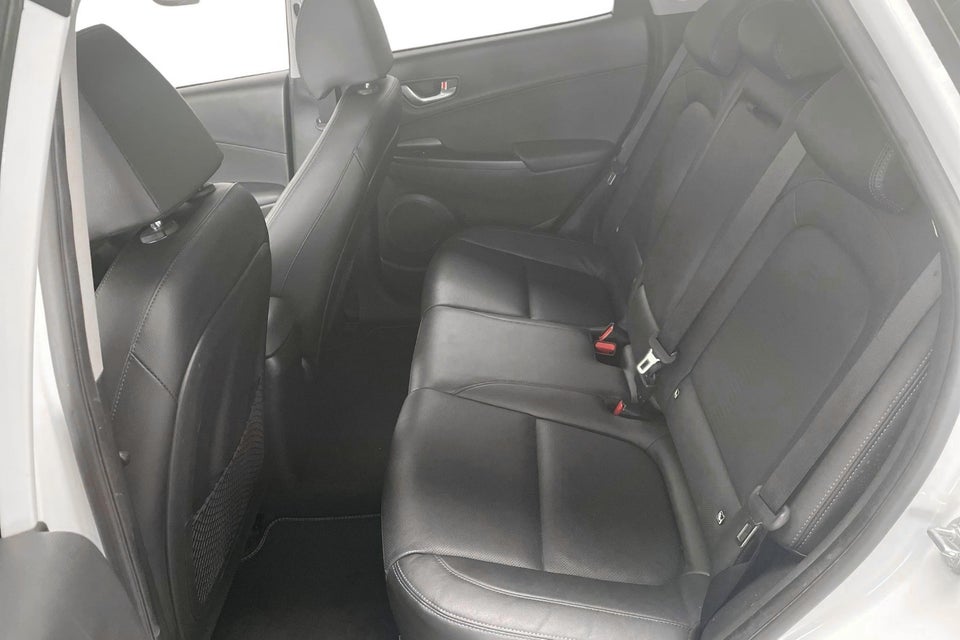 Hyundai Kona 64 EV Exclusive 5d