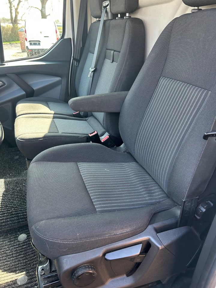 Ford Transit Custom 310 L2 2,0 TDCi 130 Trend