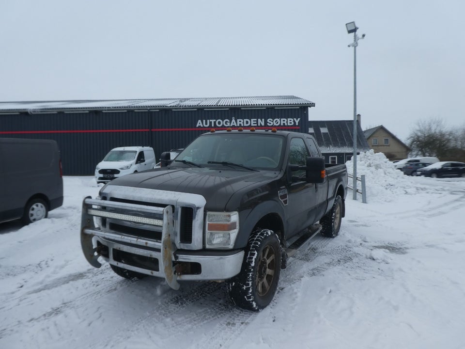 Ford F-250 6,4 V8 TD Super Duty Lariat aut. 4x4 4d