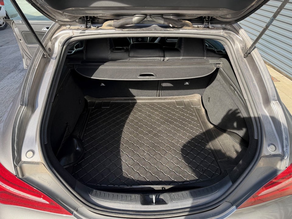 Mercedes CLA200 1,6 AMG Line Shooting Brake aut. 5d