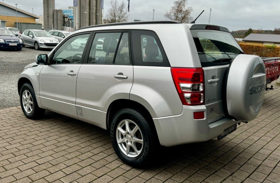 Suzuki Grand Vitara 2,0 GLX Van 5d