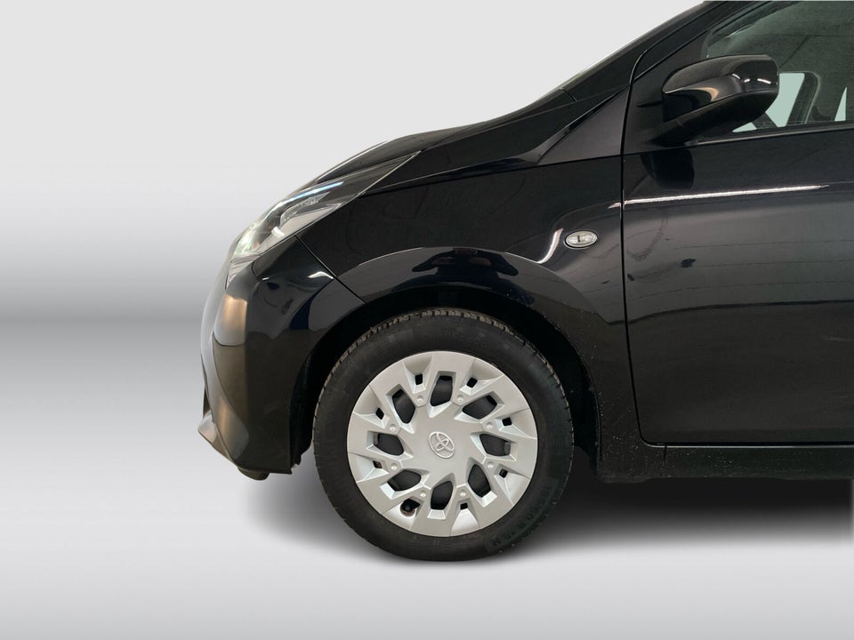 Toyota Aygo 1,0 VVT-i x-pression 5d