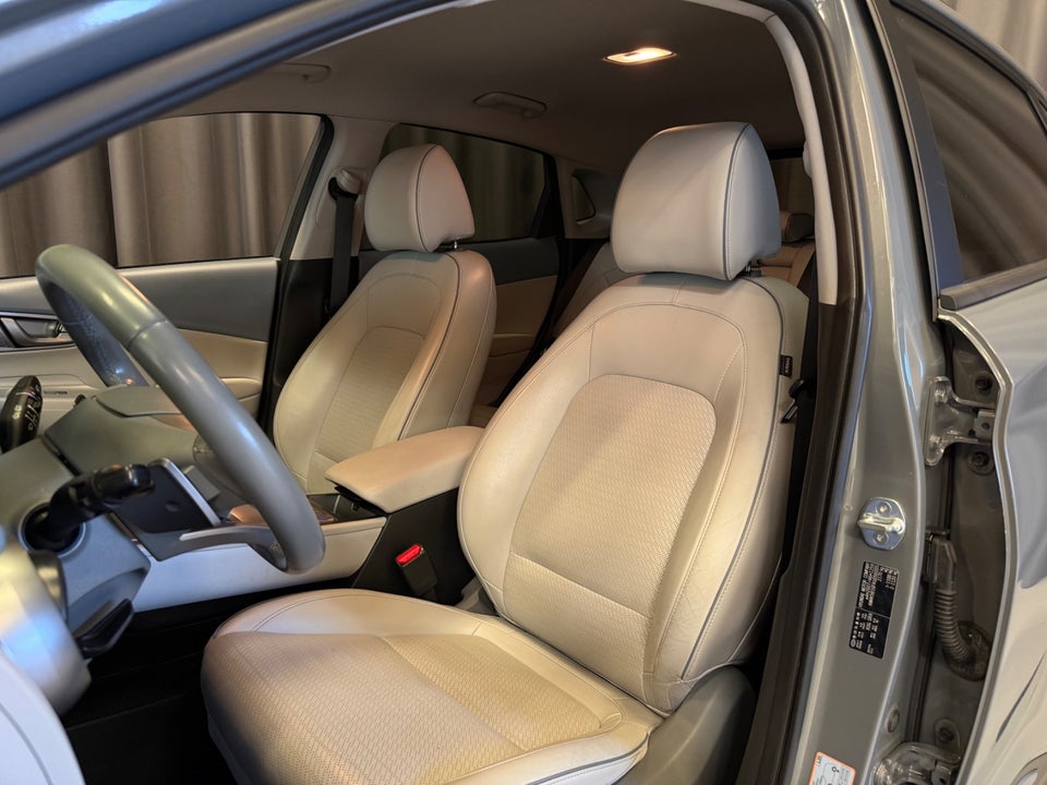 Hyundai Kona 64 EV Advanced Premium 5d