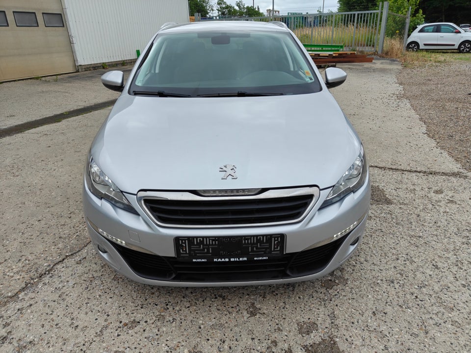 Peugeot 308 1,6 BlueHDi 120 Style Limited SW 5d