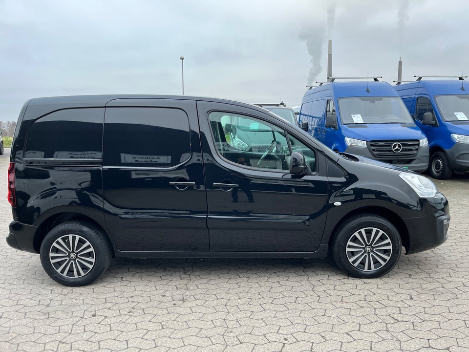 Peugeot Partner 1,6 BlueHDi 100 L1 Flex Van 5d