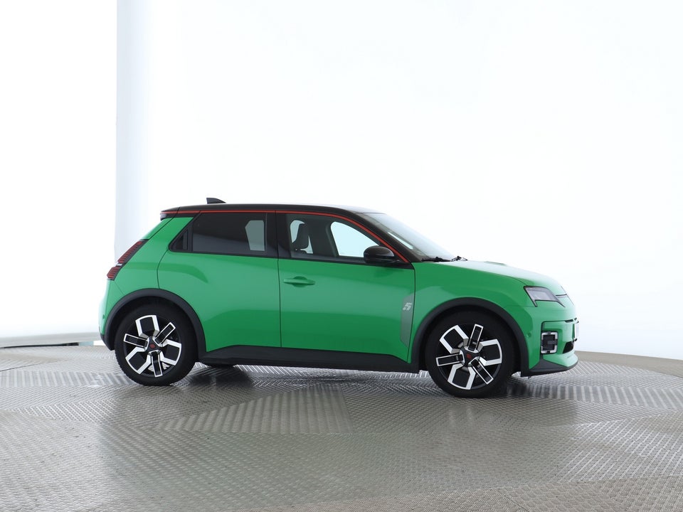 Renault 5 E-Tech 40 Techno 5d