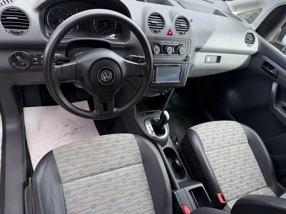 VW Caddy Maxi 1,6 TDi 102 DSG BMT Van 4d