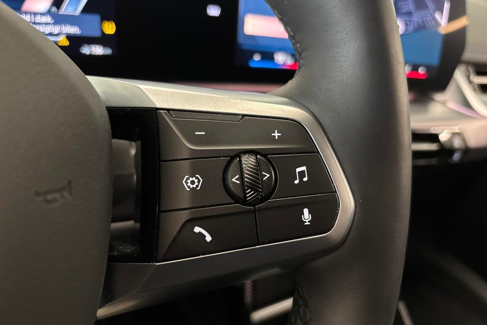 BMW iX1 eDrive20 M-Sport 5d