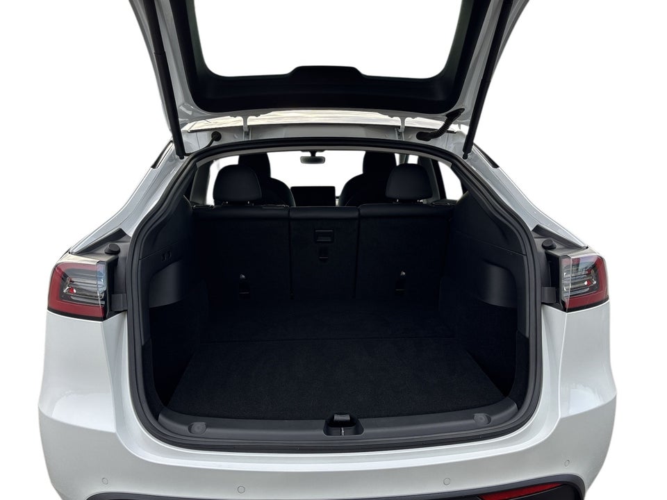 Tesla Model Y Long Range AWD 5d