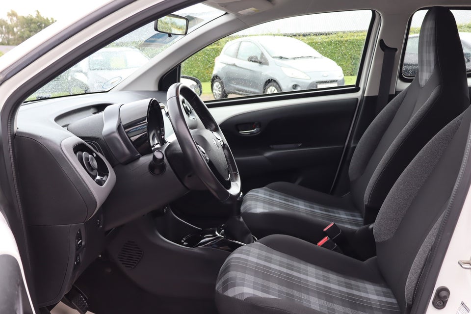 Peugeot 108 1,0 e-VTi 72 Allure+ 5d
