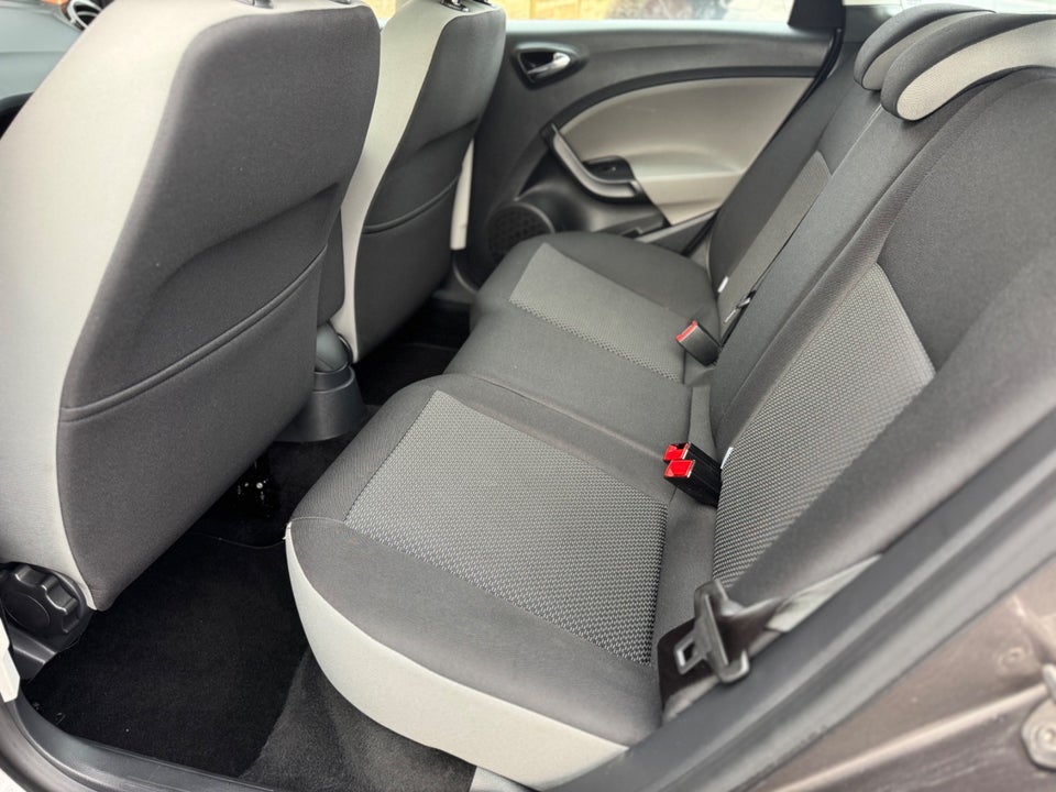 Seat Ibiza 1,4 TDi 75 Style ST 5d