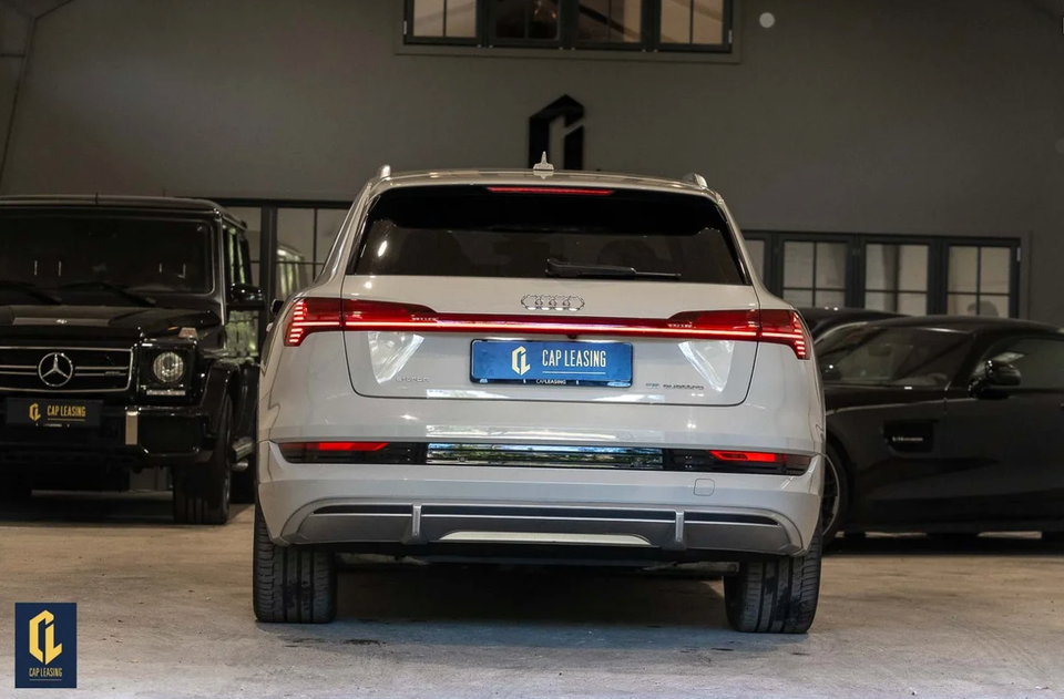 Audi e-tron 55 quattro 5d