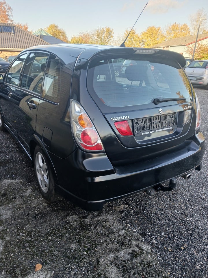 Suzuki Liana 1,6 Family 5d