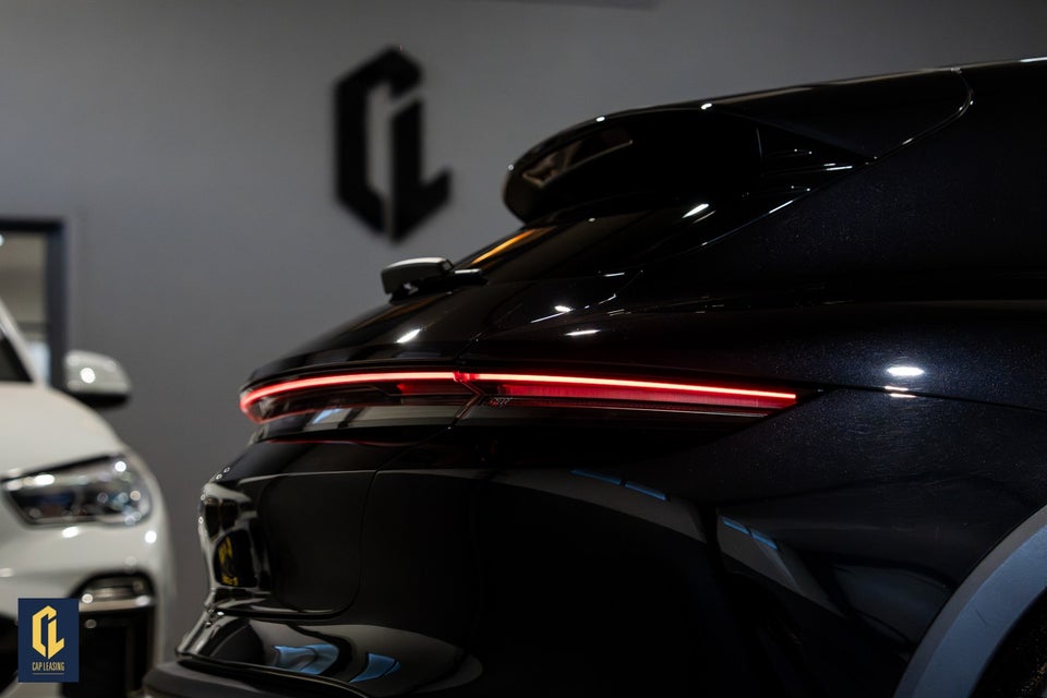 Porsche Taycan 4S Performance+ Cross Turismo 5d
