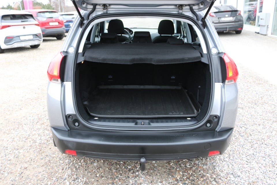Peugeot 2008 1,2 VTi 82 Active Sky 5d