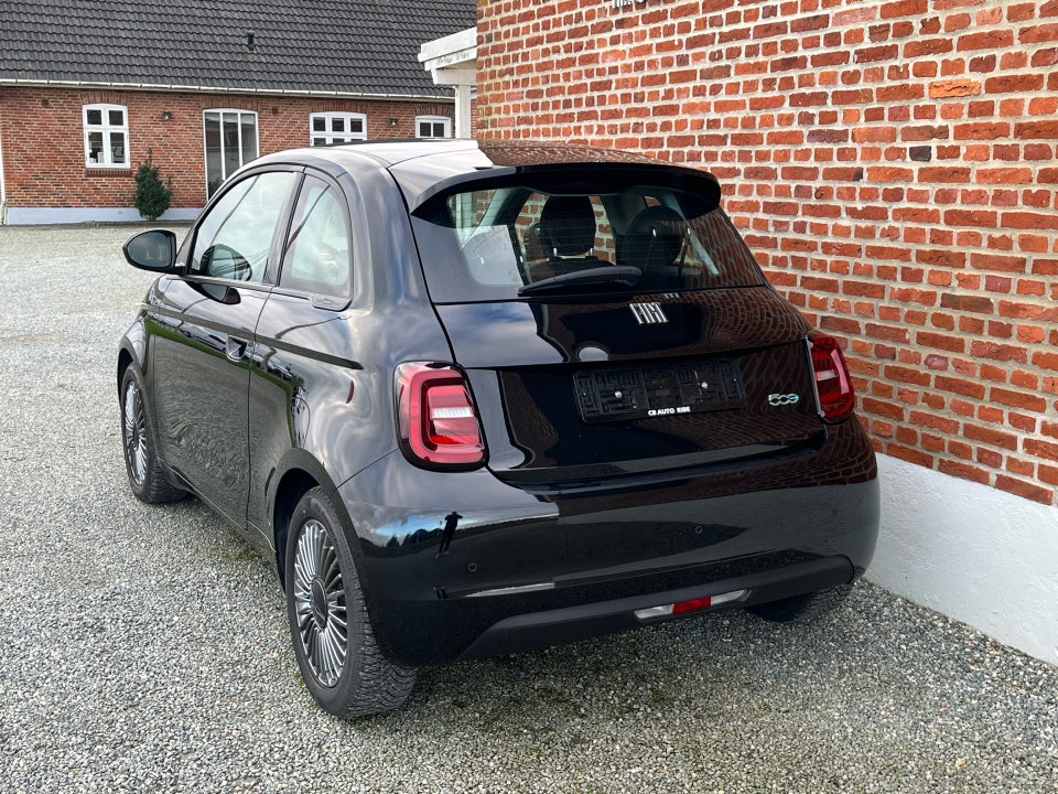 Fiat 500e 42 Icon 3d