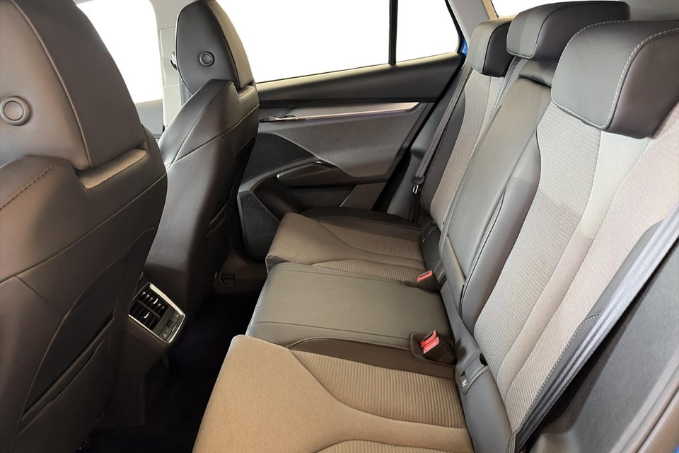Skoda Enyaq 80 iV Loft 5d