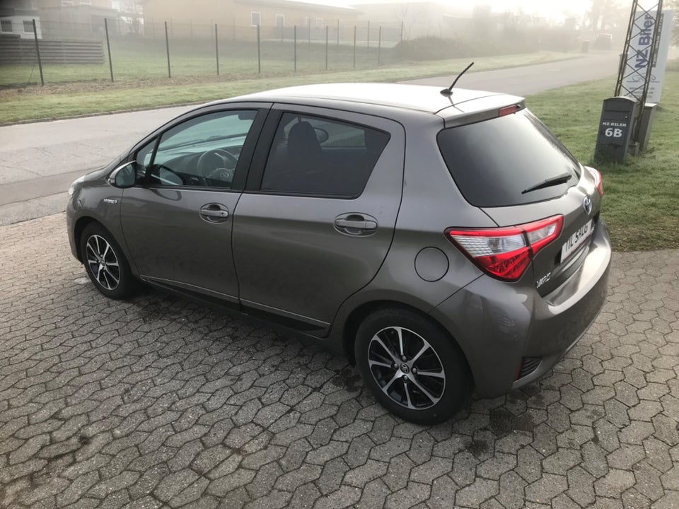 Toyota Yaris 1,5 Hybrid H3 Smart e-CVT 5d