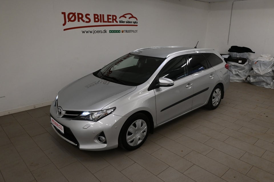 Toyota Auris 1,6 T2+ Touring Sports 5d