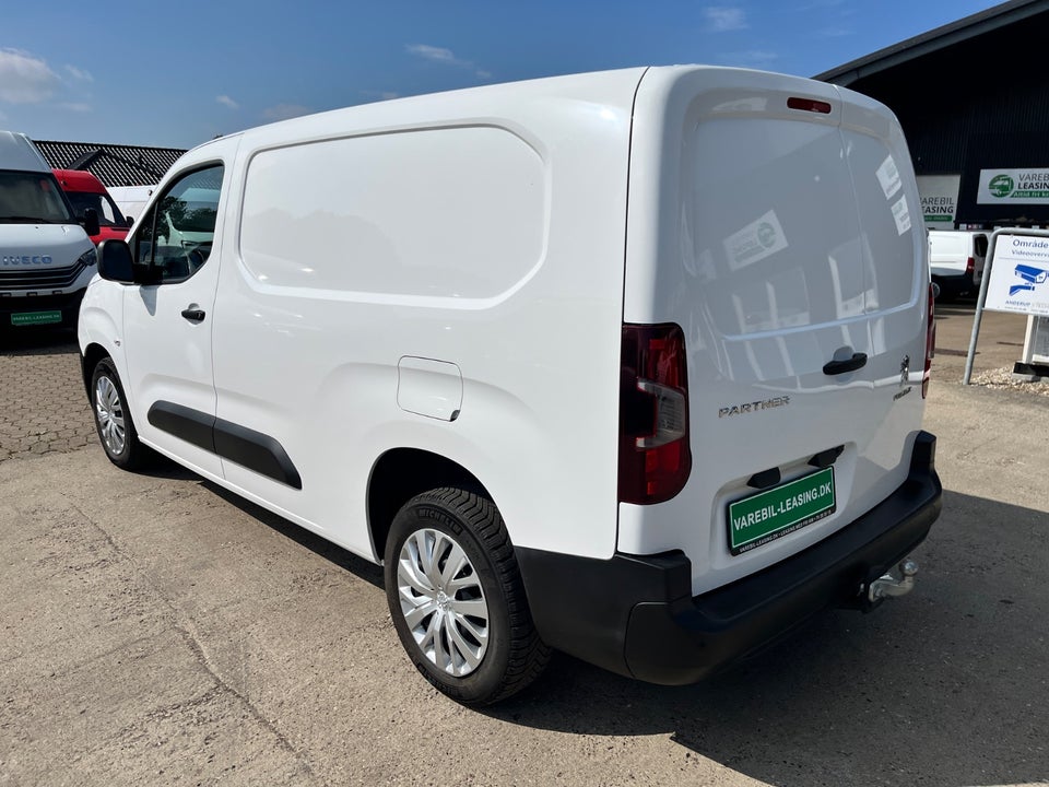 Peugeot Partner 1,5 BlueHDi 130 L2V2 Plus EAT8 Van
