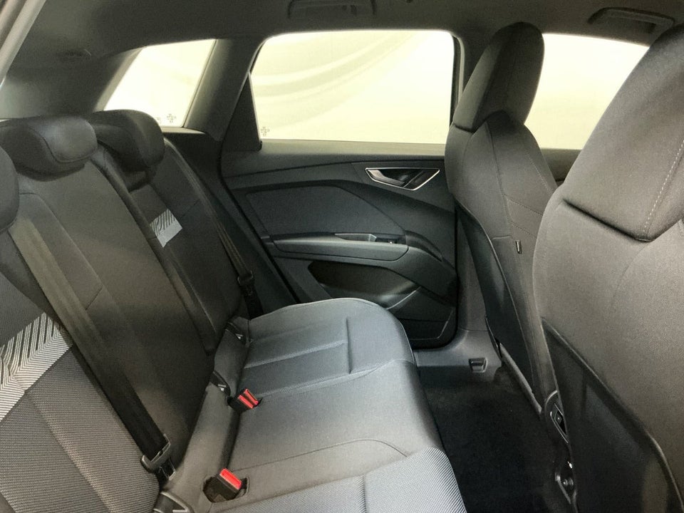 Audi Q4 e-tron 45 S-line 5d