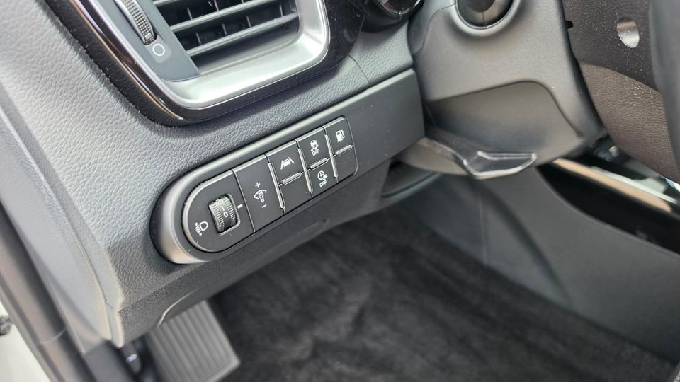 Kia Ceed 1,6 PHEV Prestige SW DCT 5d