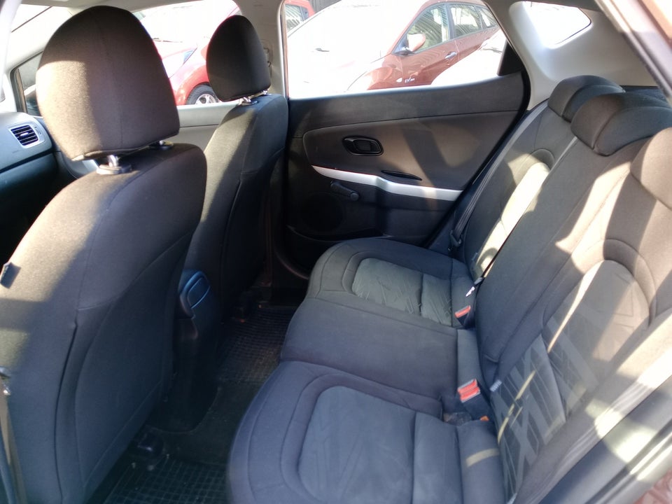 Kia Ceed 1,4 CVVT Active 5d