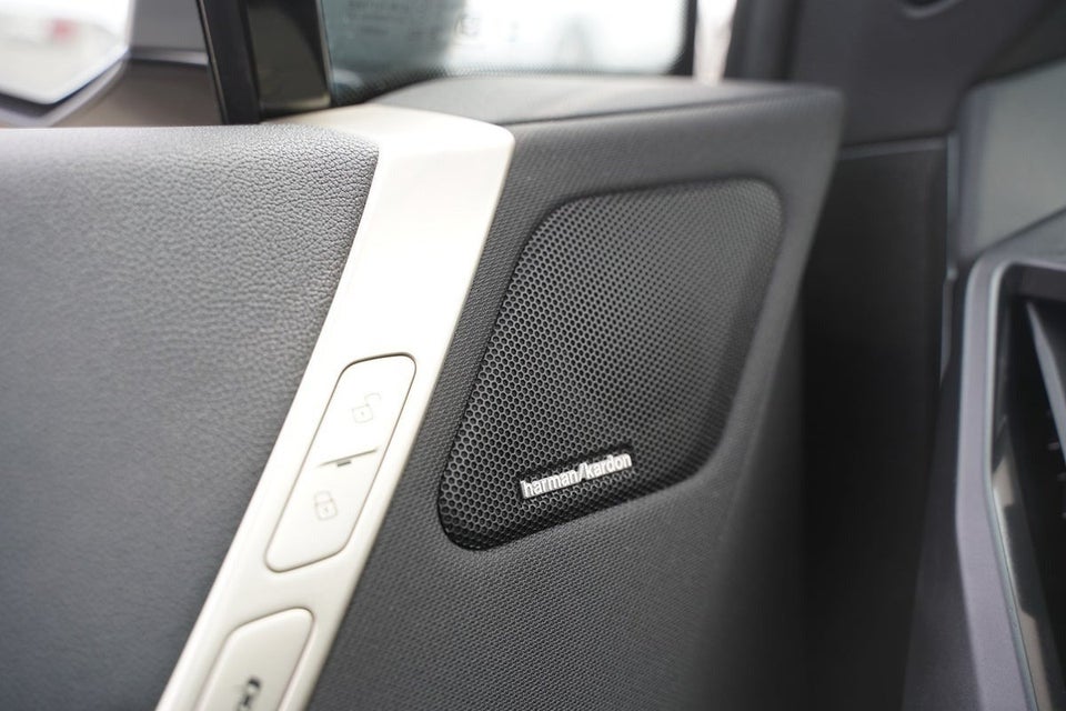 BMW iX xDrive40 Fully Charged Sport 5d