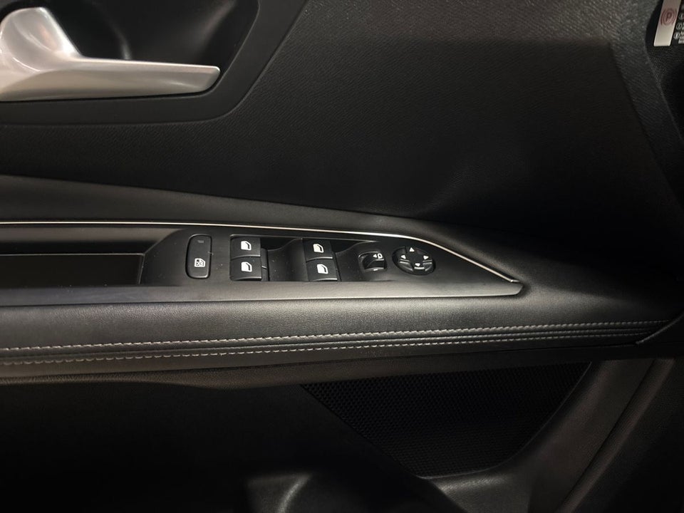 Peugeot 3008 1,6 Hybrid Allure Limited EAT8 5d