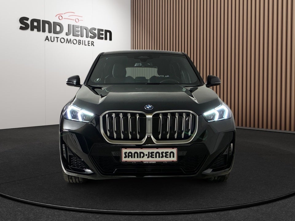 BMW iX1 xDrive30 M-Sport Premium 5d