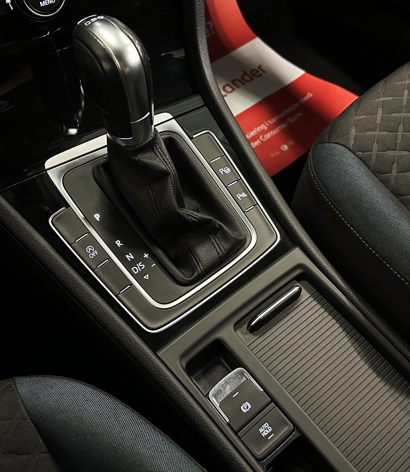 VW Golf VII 1,6 TDi 115 IQ.Drive Variant DSG 5d