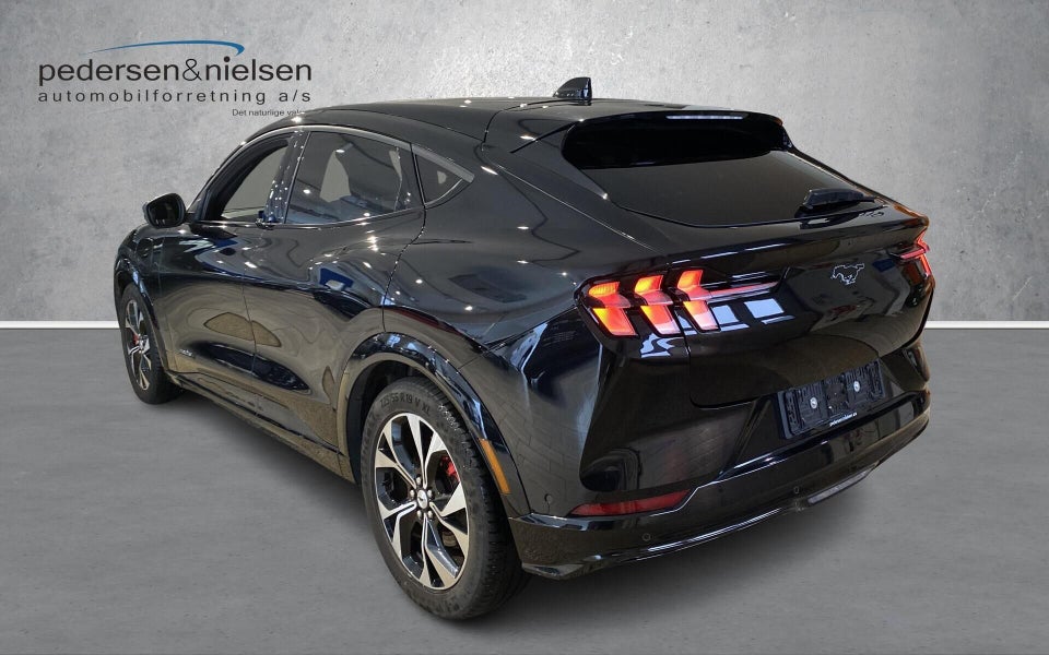 Ford Mustang Mach-E 98 Premium Extended Range 5d