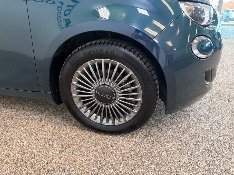 Fiat 500e 42 Icon 3d