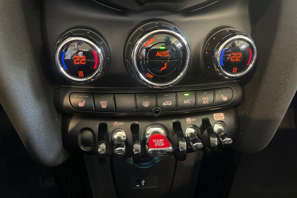 MINI Cooper 1,5 Essential Cabriolet aut. 2d