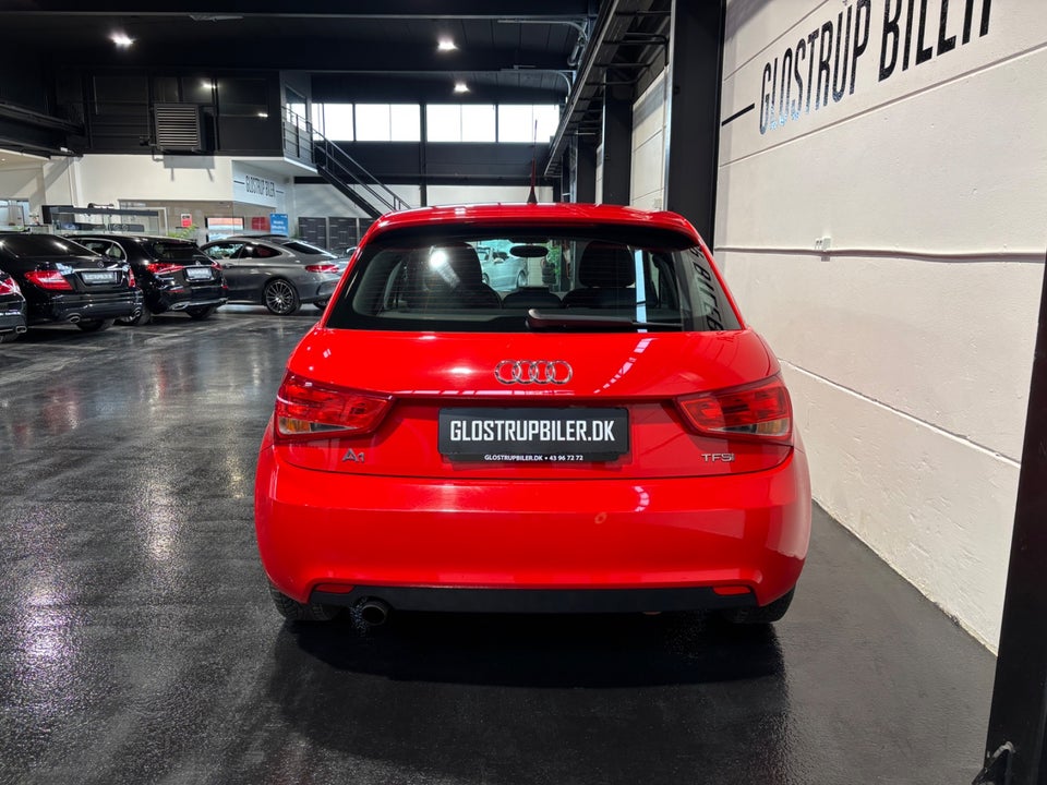 Audi A1 1,2 TFSi 86 Attraction Sportback 5d