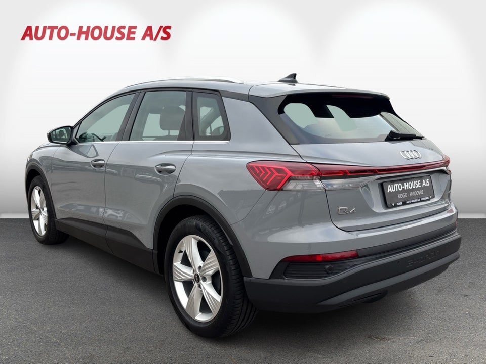 Audi Q4 e-tron 45 Advance quattro 5d