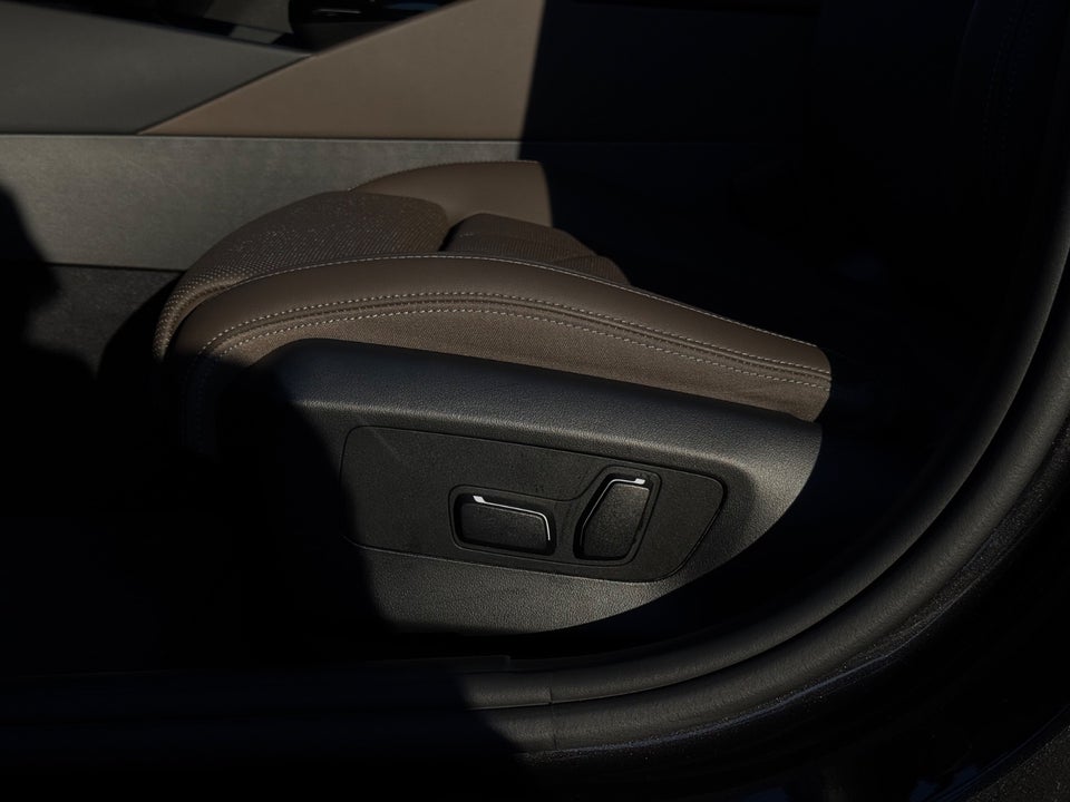 BMW i5 eDrive40 M-Sport 4d