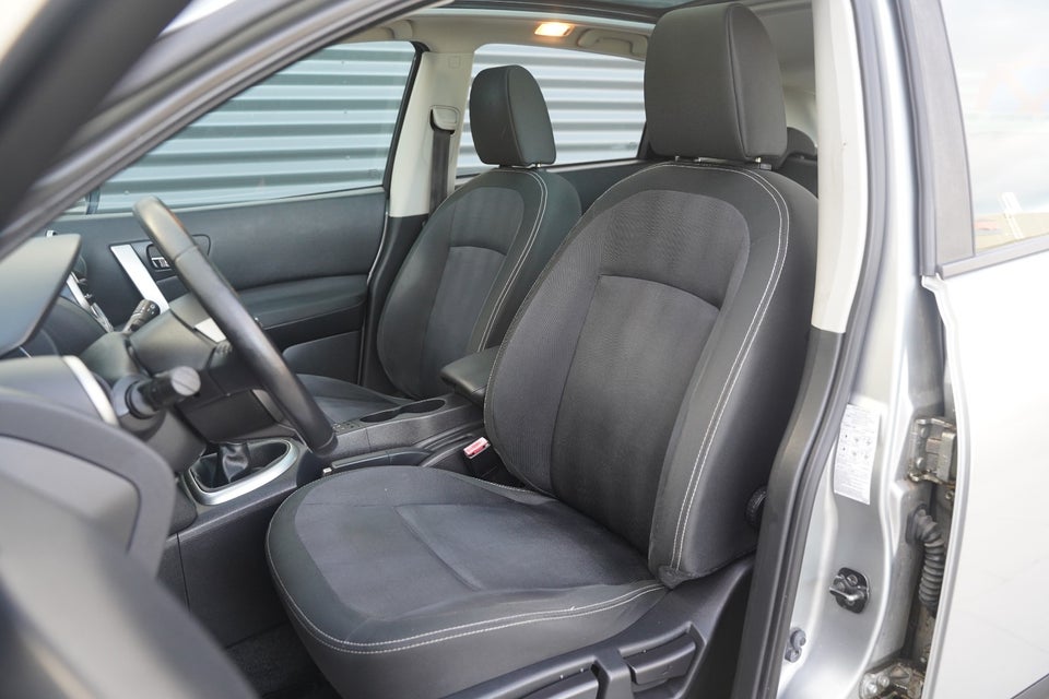 Nissan Qashqai 2,0 dCi Tekna 5d