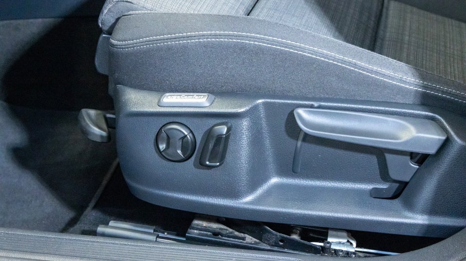 VW Passat 2,0 TDi 122 Business Variant DSG 5d