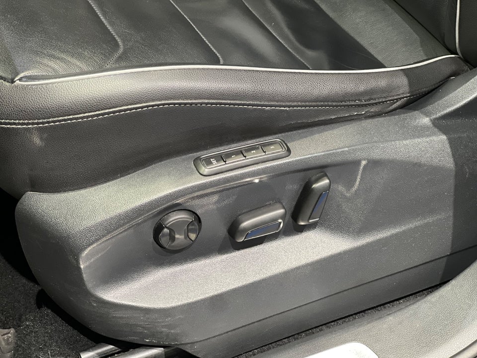 VW Tiguan 2,0 TDi 190 Highline R-line DSG 4Motion 5d