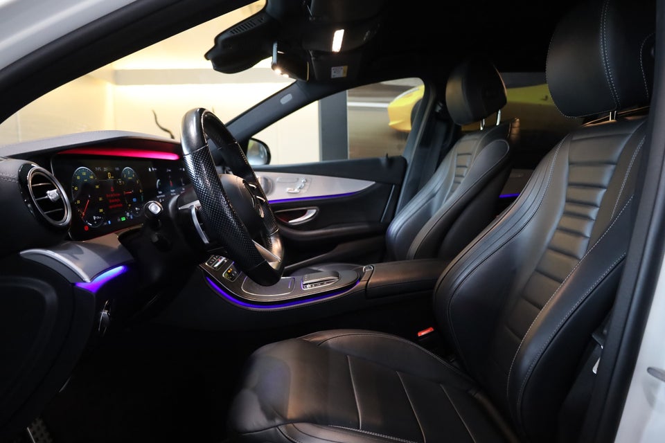 Mercedes E300 de 2,0 AMG Line stc. aut. 5d
