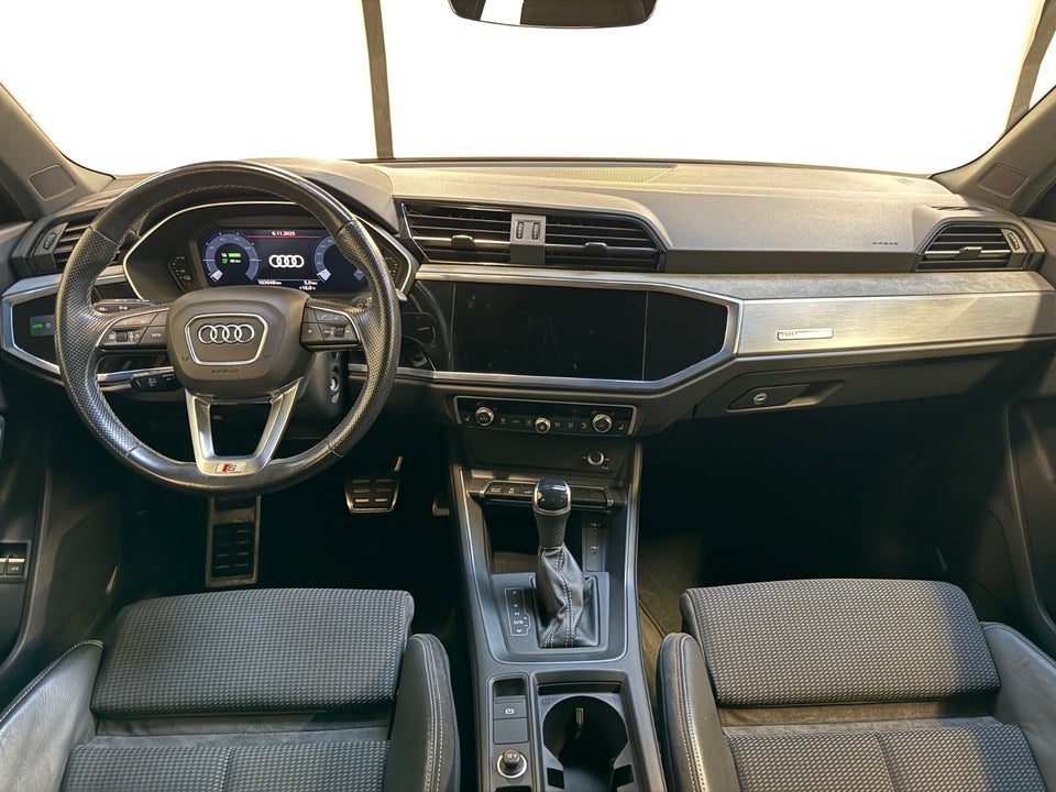 Audi Q3 45 TFSi e S-line Prestige S-tr. 5d
