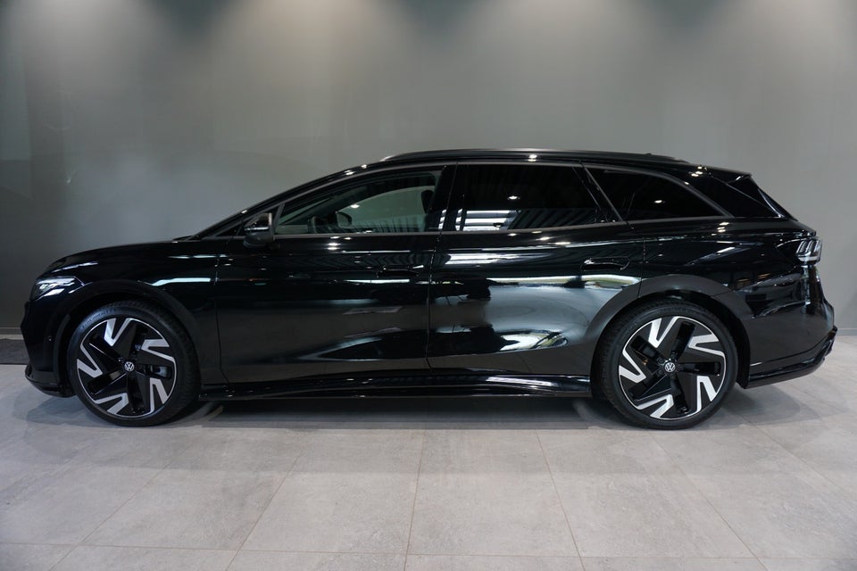 VW ID.7 86 Style S Tourer 5d