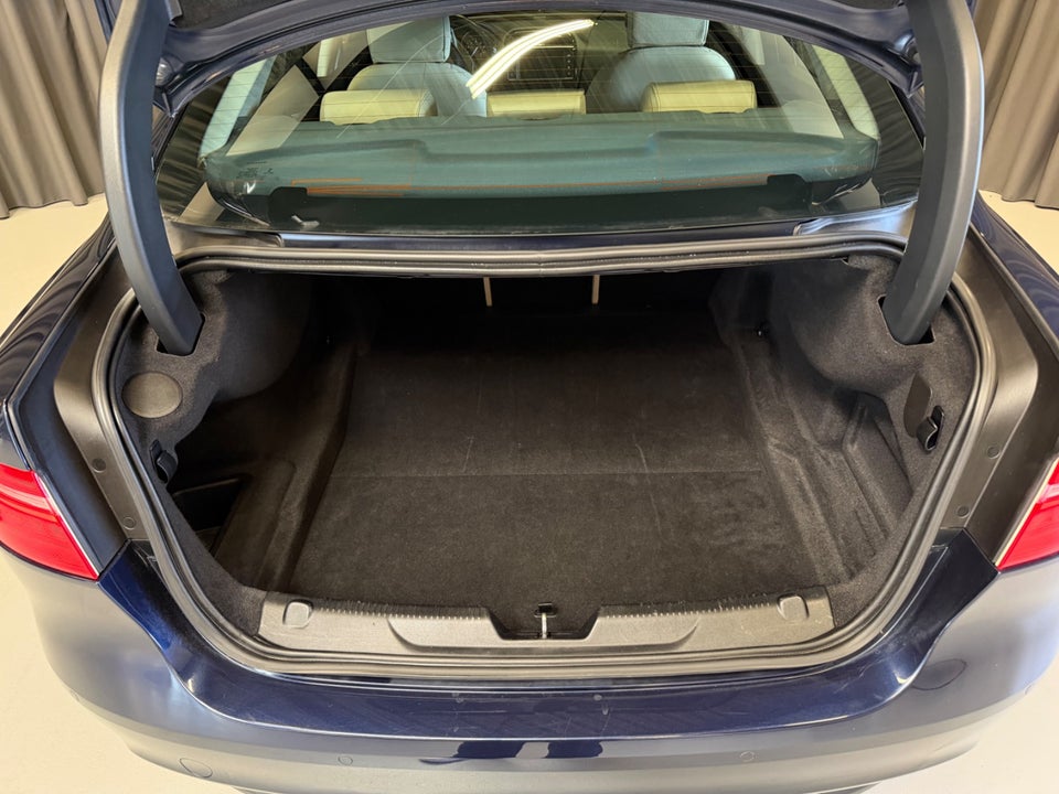Jaguar XE 2,0 P200 Prestige aut. 4d